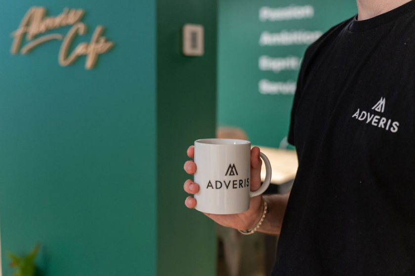 Adveris Café